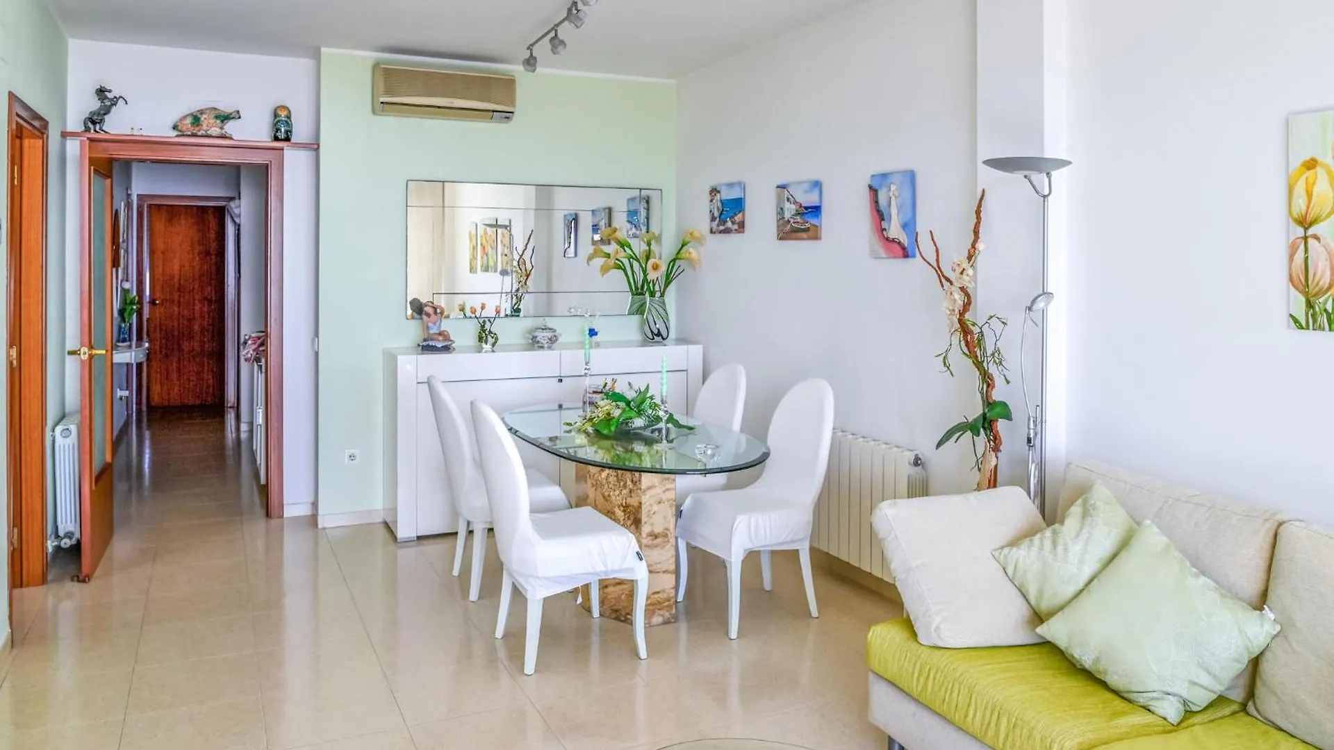 3 Bedroom Nice Apartment In Cubelles İspanya