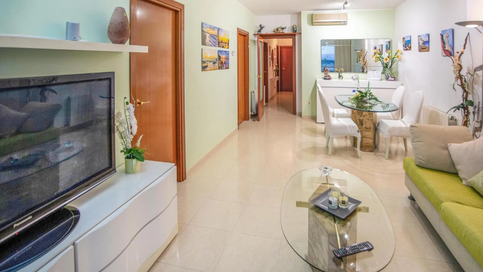 3 Bedroom Nice Apartment In Cubelles