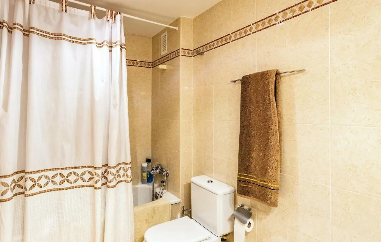 3 Bedroom Nice Apartment In Cubelles 0*,