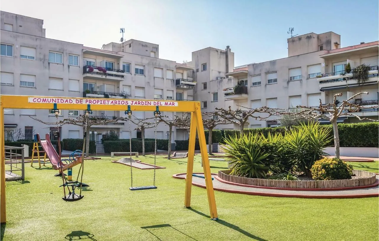 3 Bedroom Nice Apartment In Cubelles İspanya